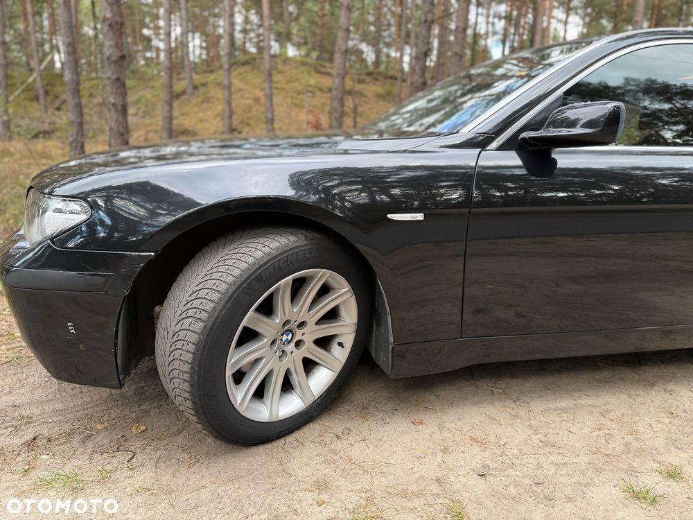 BMW Seria 7 745i L - 15