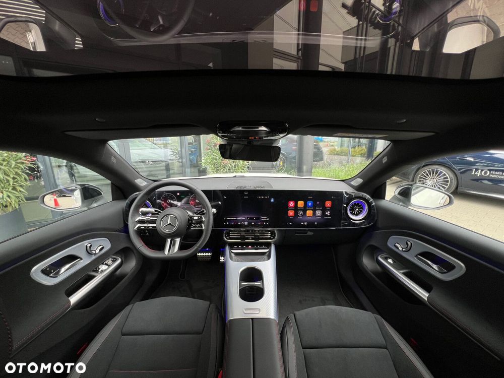 Mercedes-Benz CLA - 12