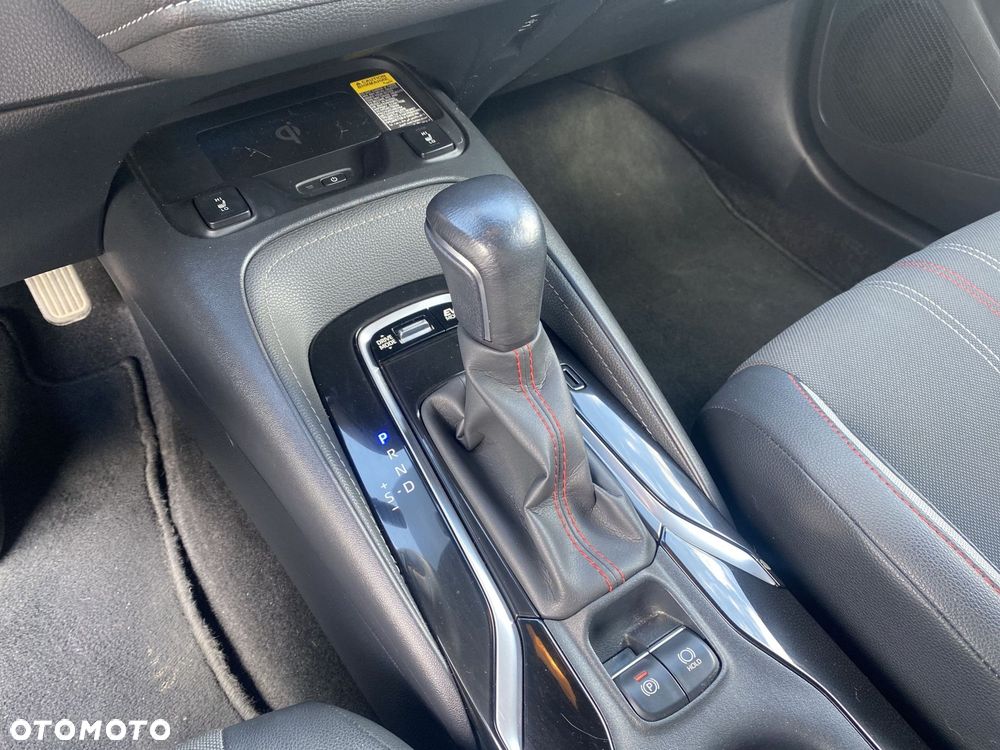 Toyota Corolla 2.0 Hybrid GR Sport - 24