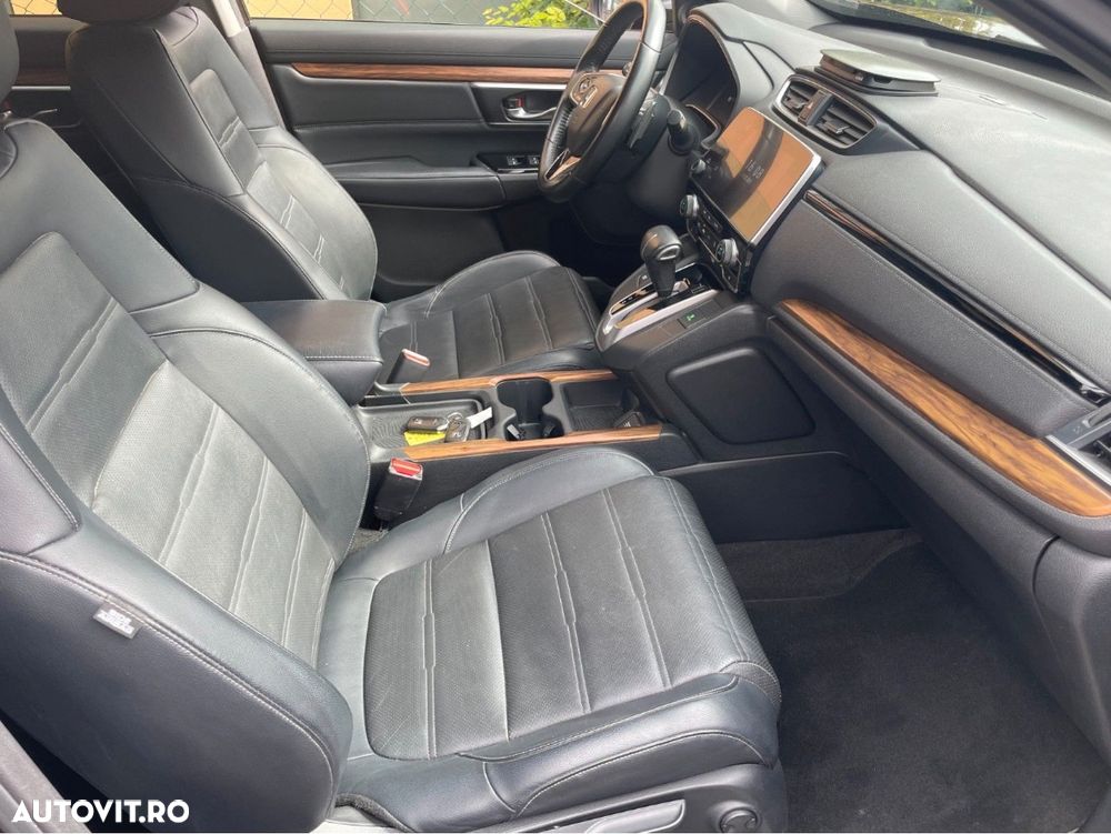 Honda CR-V 1.5 VTEC Turbo 4WD CVT Executive - 8