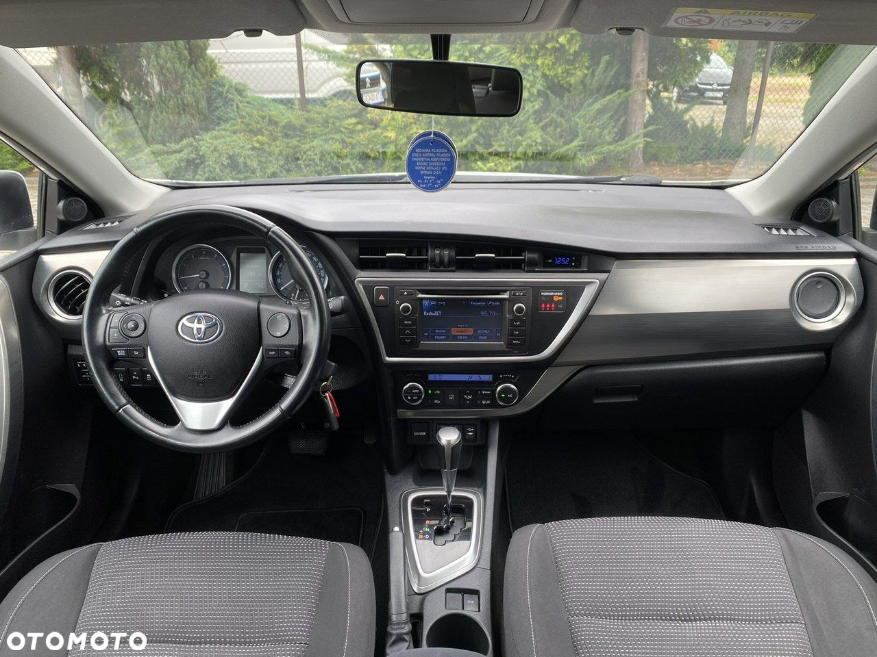 Toyota Auris - 12