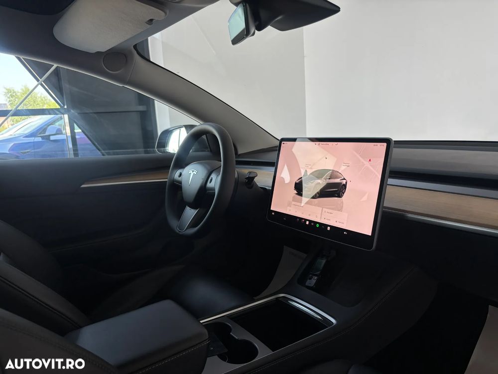 Tesla Model 3 Langstreckenbatterie Allradantrieb Dual Motor - 7