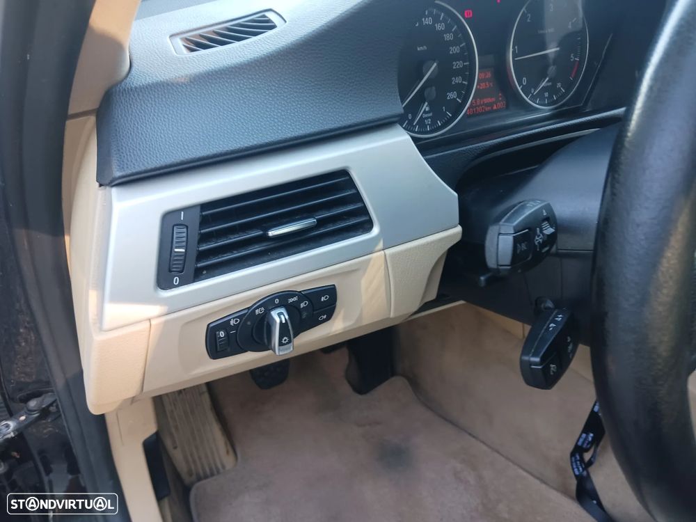 BMW 318 d Navigation - 19