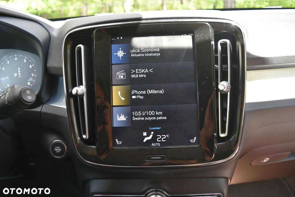 Volvo XC 40 T5 AWD Geartronic Momentum Pro - 24