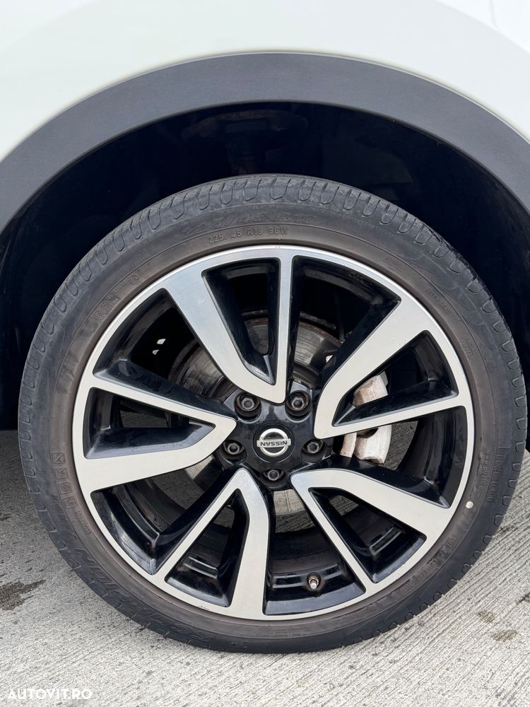 Nissan Qashqai 1.6 DCI 4 x 4 DPF Start/Stop tekna - 22