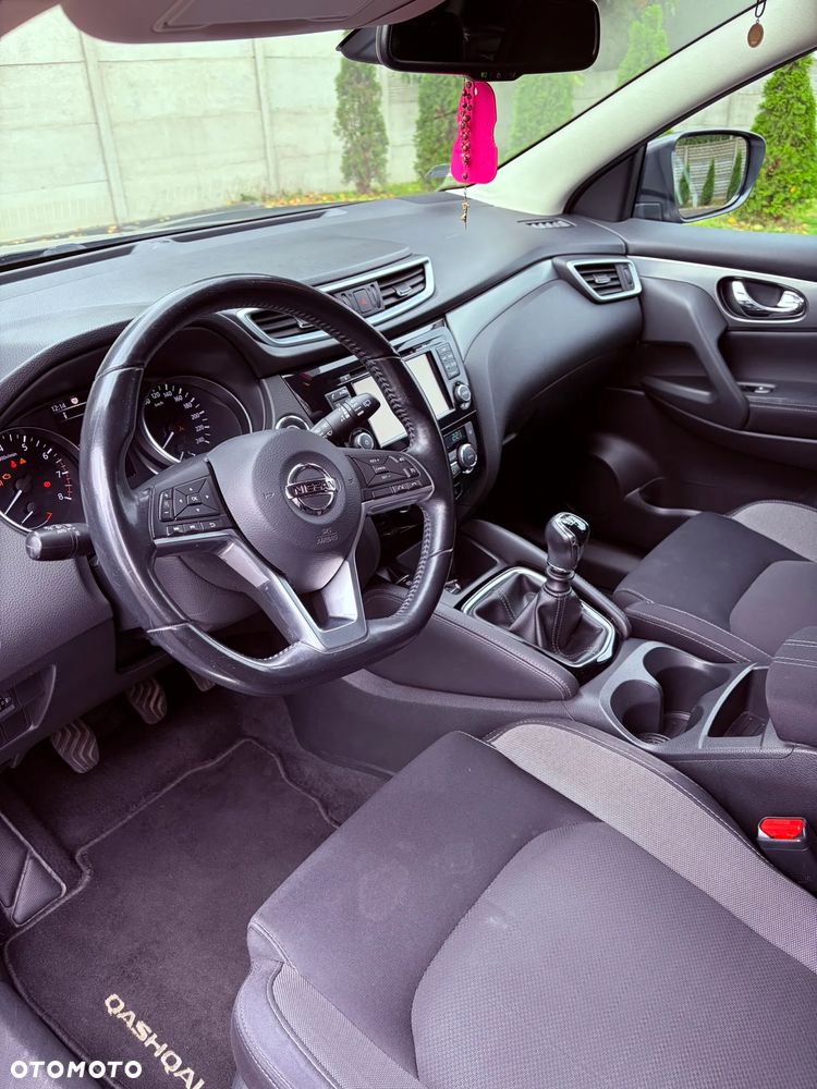 Nissan Qashqai 1.2 DIG-T N-Connecta EU6 - 10