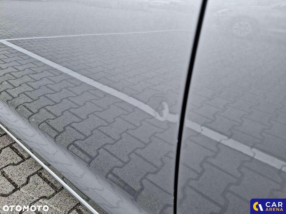 Hyundai i30 1.5 DPI Classic + - 17