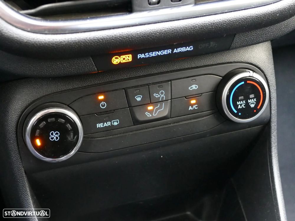 Ford Fiesta 1.0 EcoBoost Connected - 19