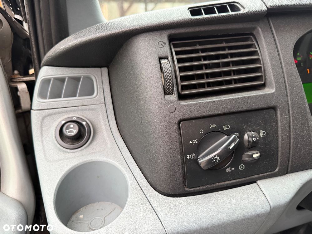 Ford Transit - 10