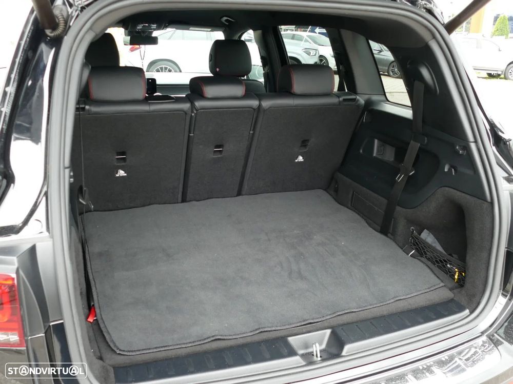 Mercedes-Benz GLB 180 d AMG Line - 11