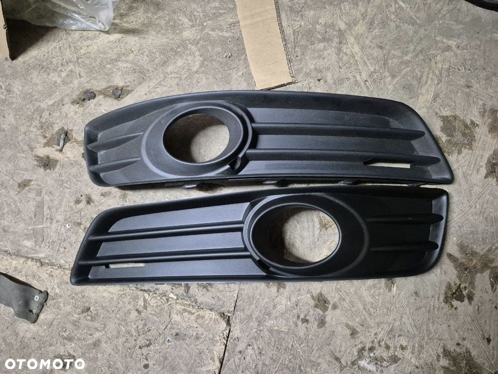 Nowa atrapa kratka zderzaka prawa lewa AUDI A3 8P lift 06.08-08.12 - 1