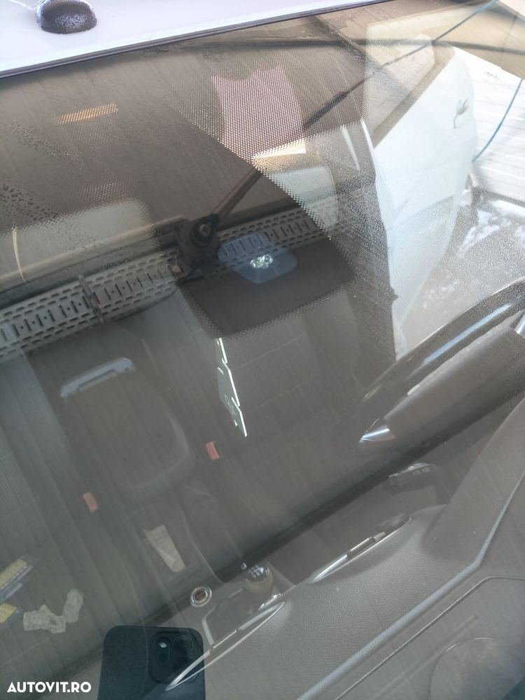 Ford Focus 1.6 TDCI DPF Titanium - 6