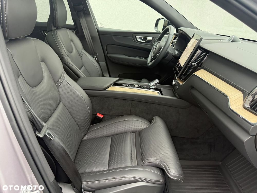 Volvo XC 60 - 35