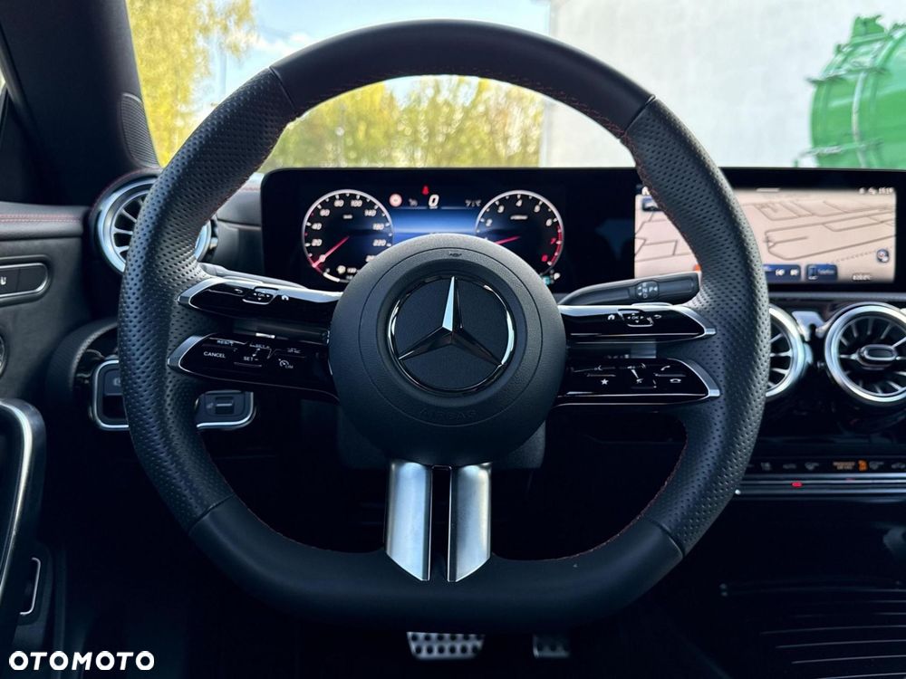 Mercedes-Benz CLA - 23