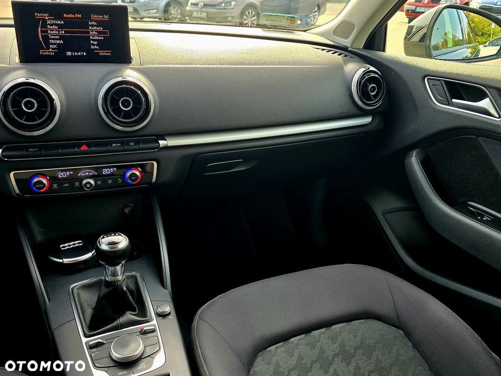 Audi A3 Sportback 1.4 TFSI Attraction - 14