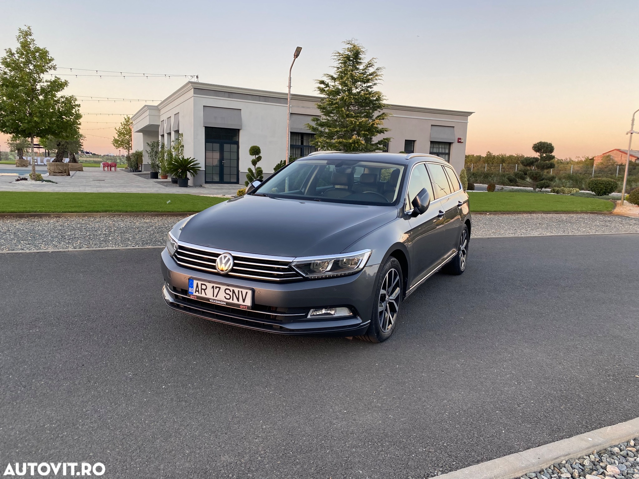 Volkswagen Passat 2.0 TDI (BlueMotion Technology) DSG Comfortline - 2