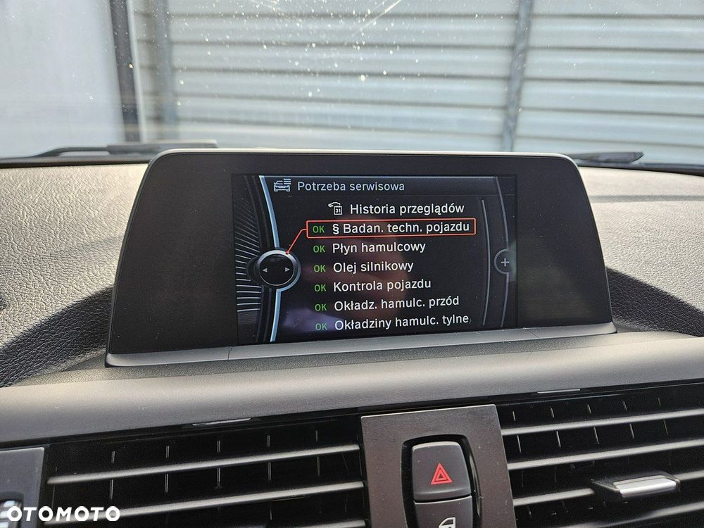 BMW Seria 1 116i Sport Line - 36