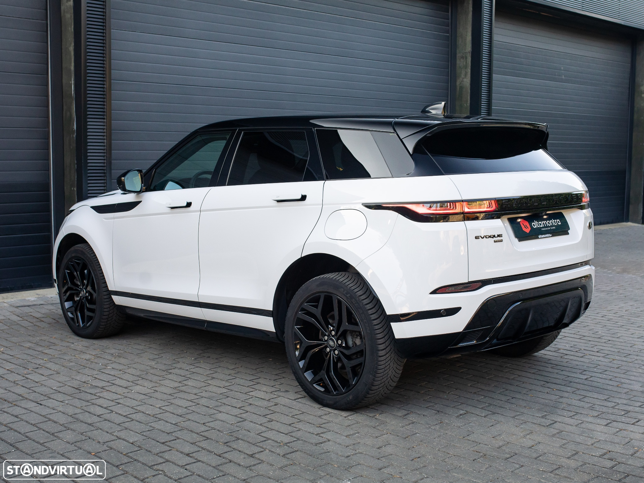 Land Rover Range Rover Evoque 1.5 P300e AWD R-Dynamic Auto - 11