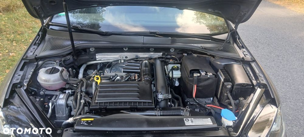 Volkswagen Golf - 18