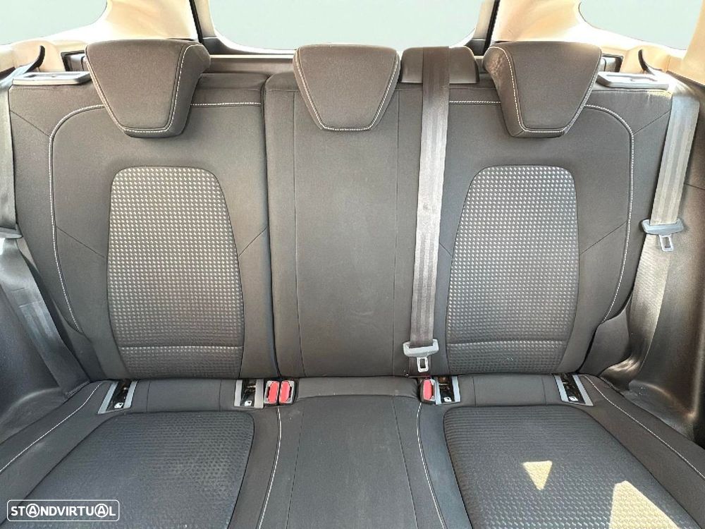 Ford Focus SW - 16
