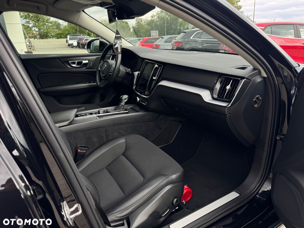 Volvo V60 D3 Geartronic Momentum Pro - 11