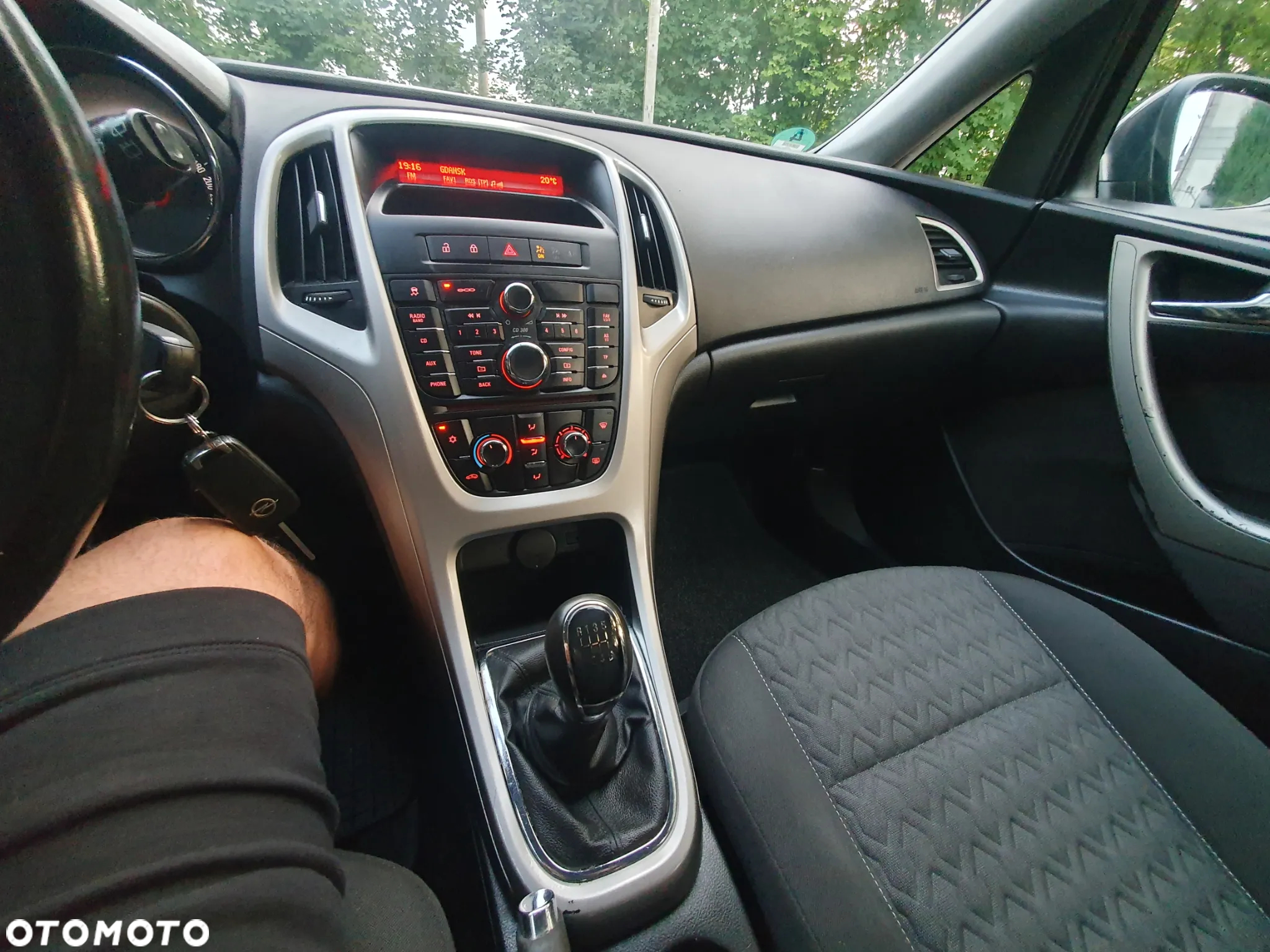 Opel Astra 1.7 CDTI DPF Cosmo - 17