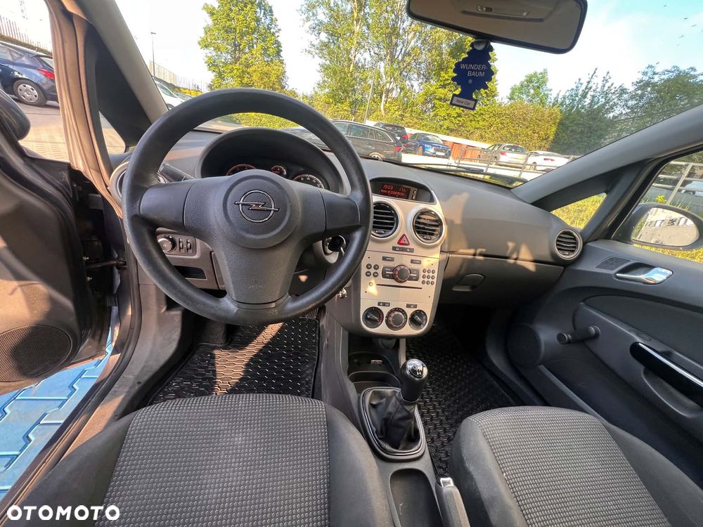 Opel Corsa - 4