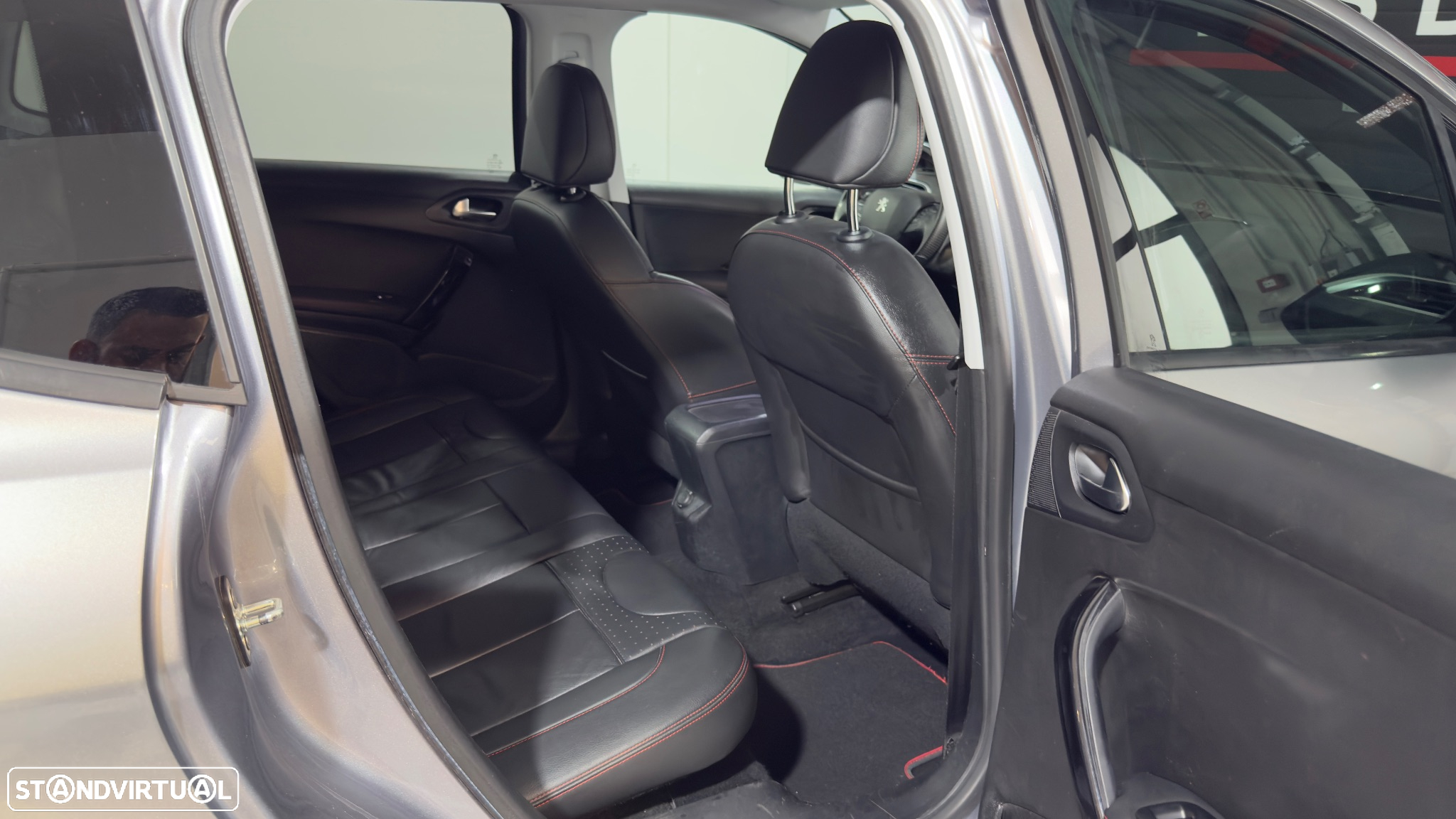 Peugeot 2008 1.2 PureTech GT Line - 11