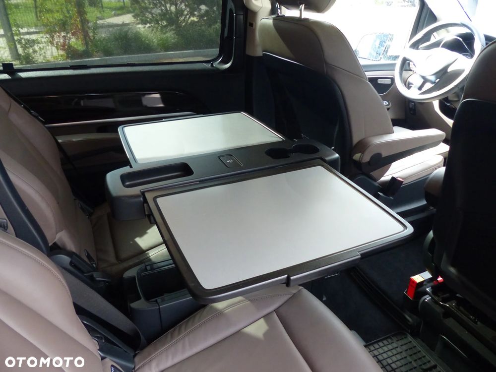 Mercedes-Benz Klasa V 300 d 4-Matic Avantgarde 9G-Tronic (d³ugi) - 23