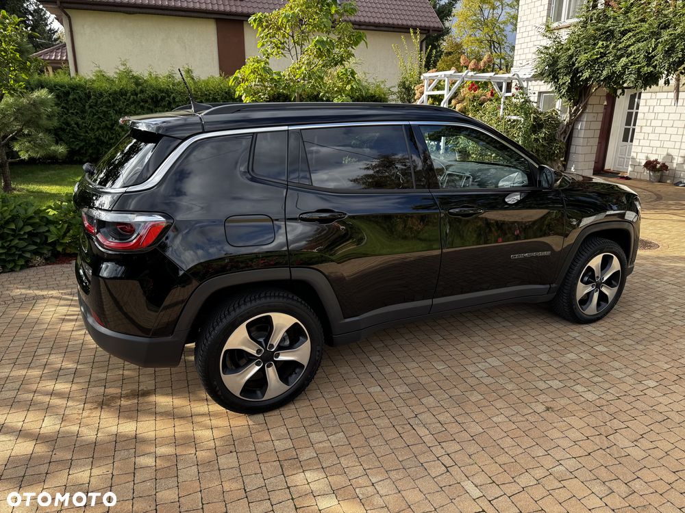 Jeep Compass - 4