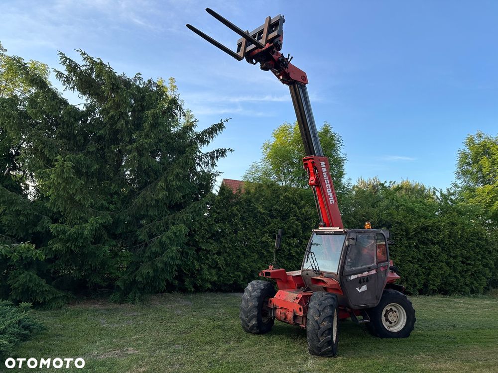 Manitou MLT 527 4x4 80KM silnik Perkins 4-ro cylindrowy - 9