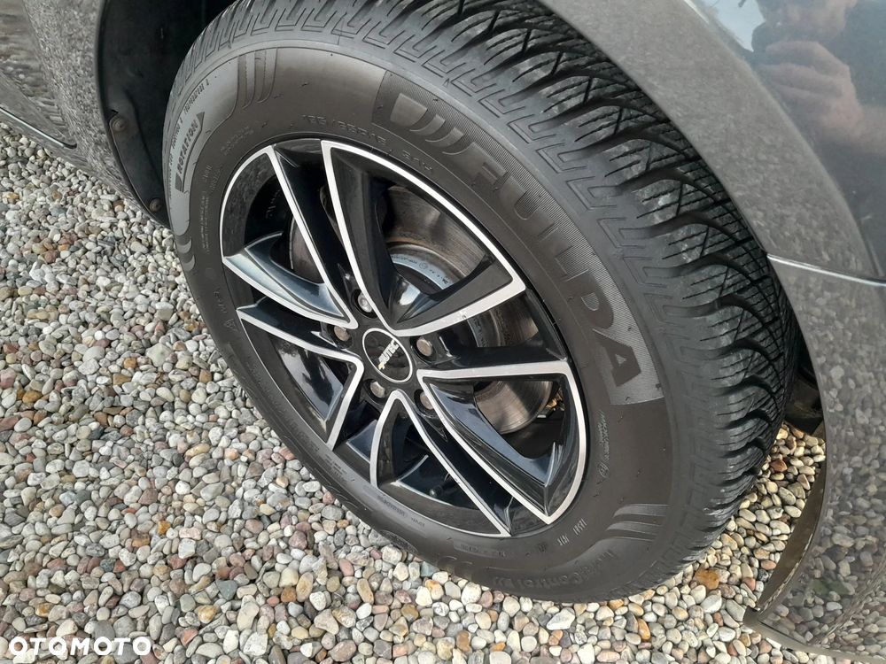 Kia Ceed - 31