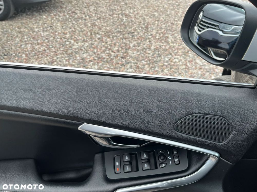 Volvo V40 - 17