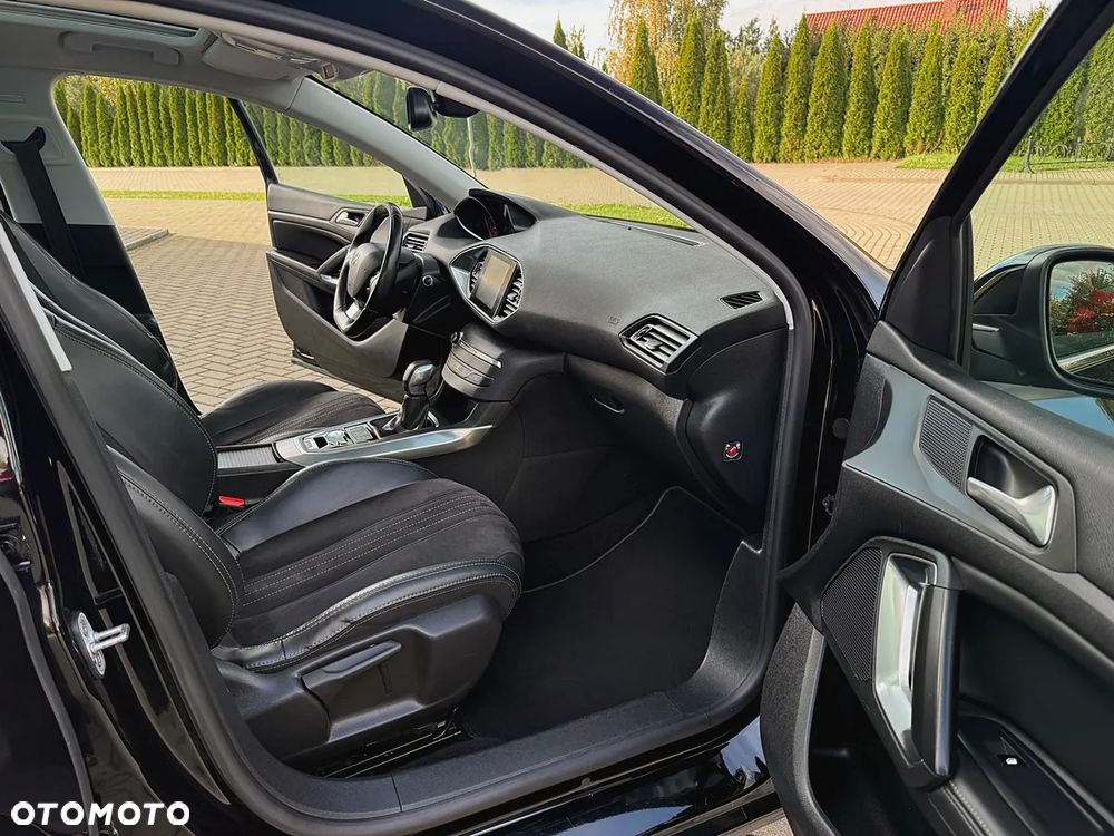 Peugeot 308 BlueHDi FAP 150 EAT6 Stop & Start Allure - 17