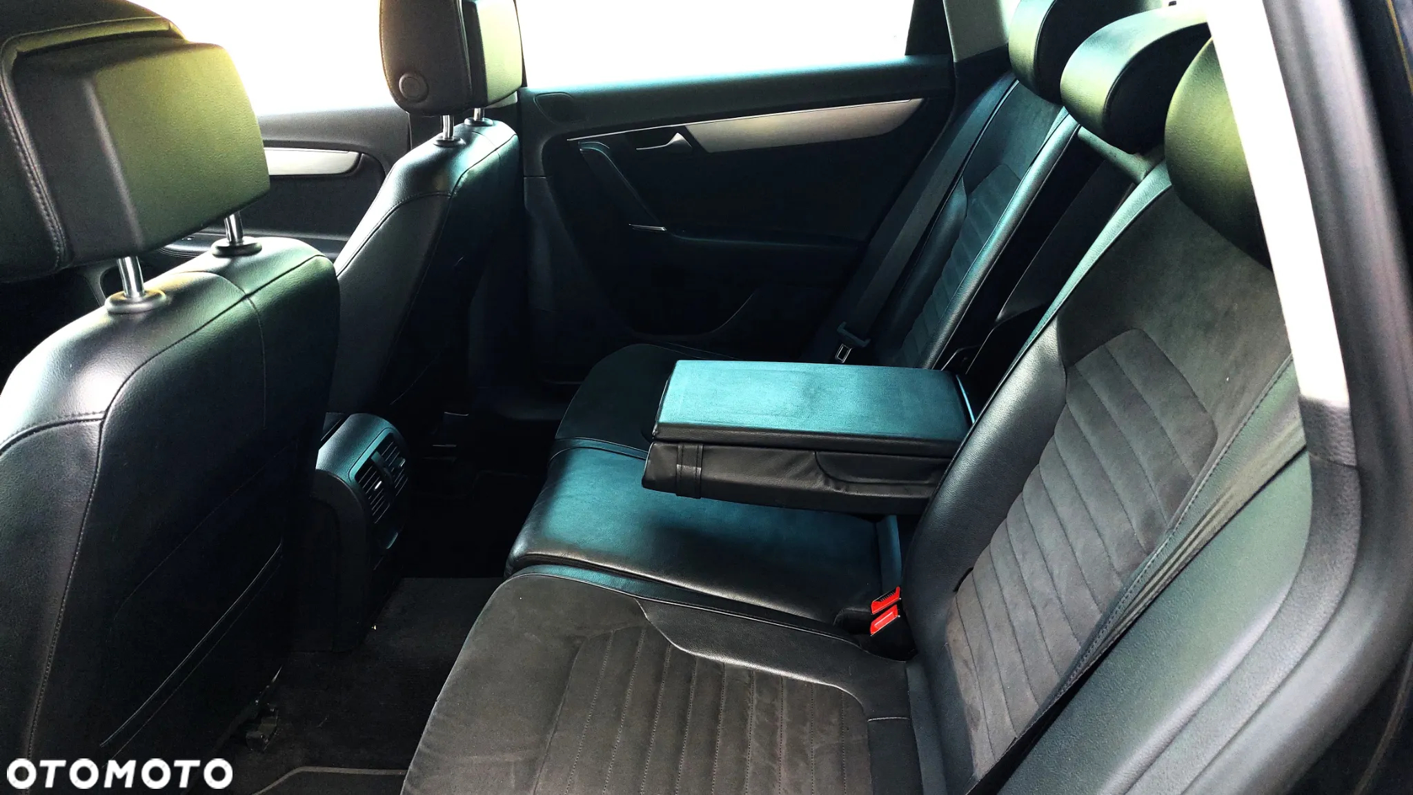 Volkswagen Passat - 14
