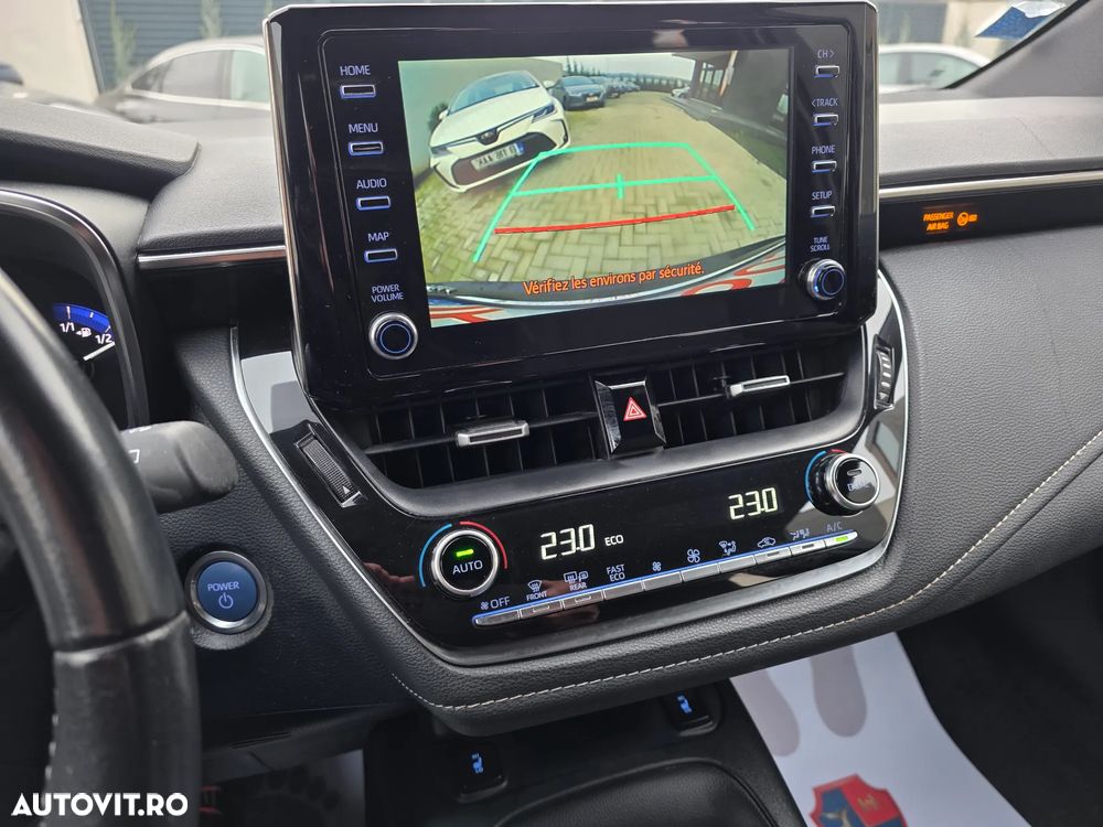 Toyota Corolla 1.8 Hybrid Touring Sports Business Edition - 32