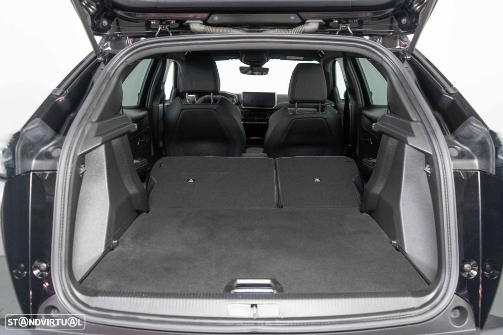 Peugeot 2008 1.2 PureTech GT EAT8 - 14