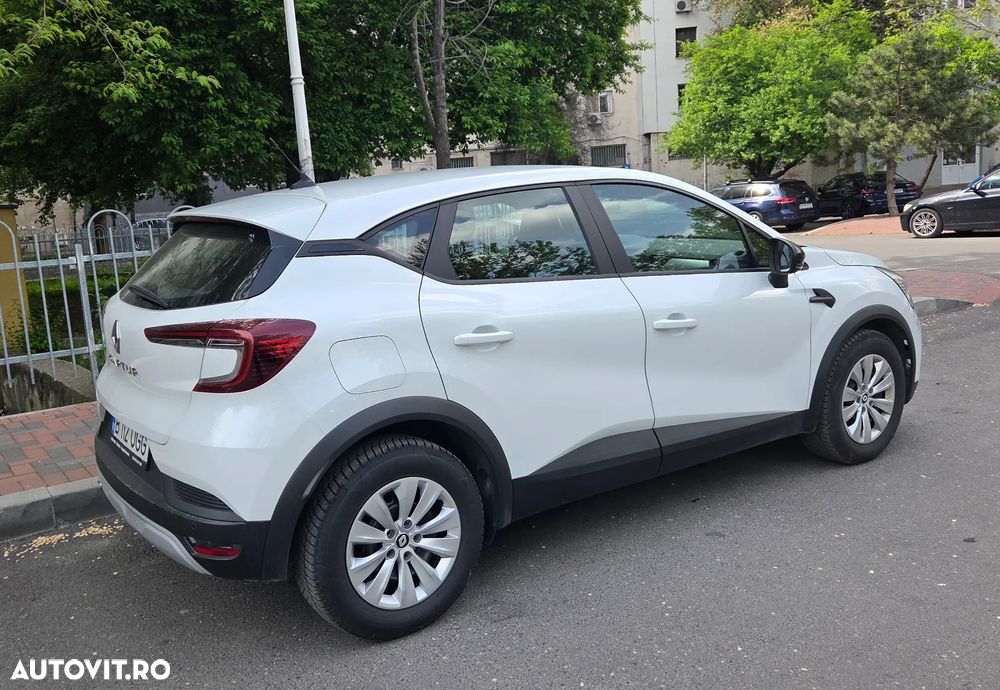 Renault Captur MHEV 140 Techno - 11
