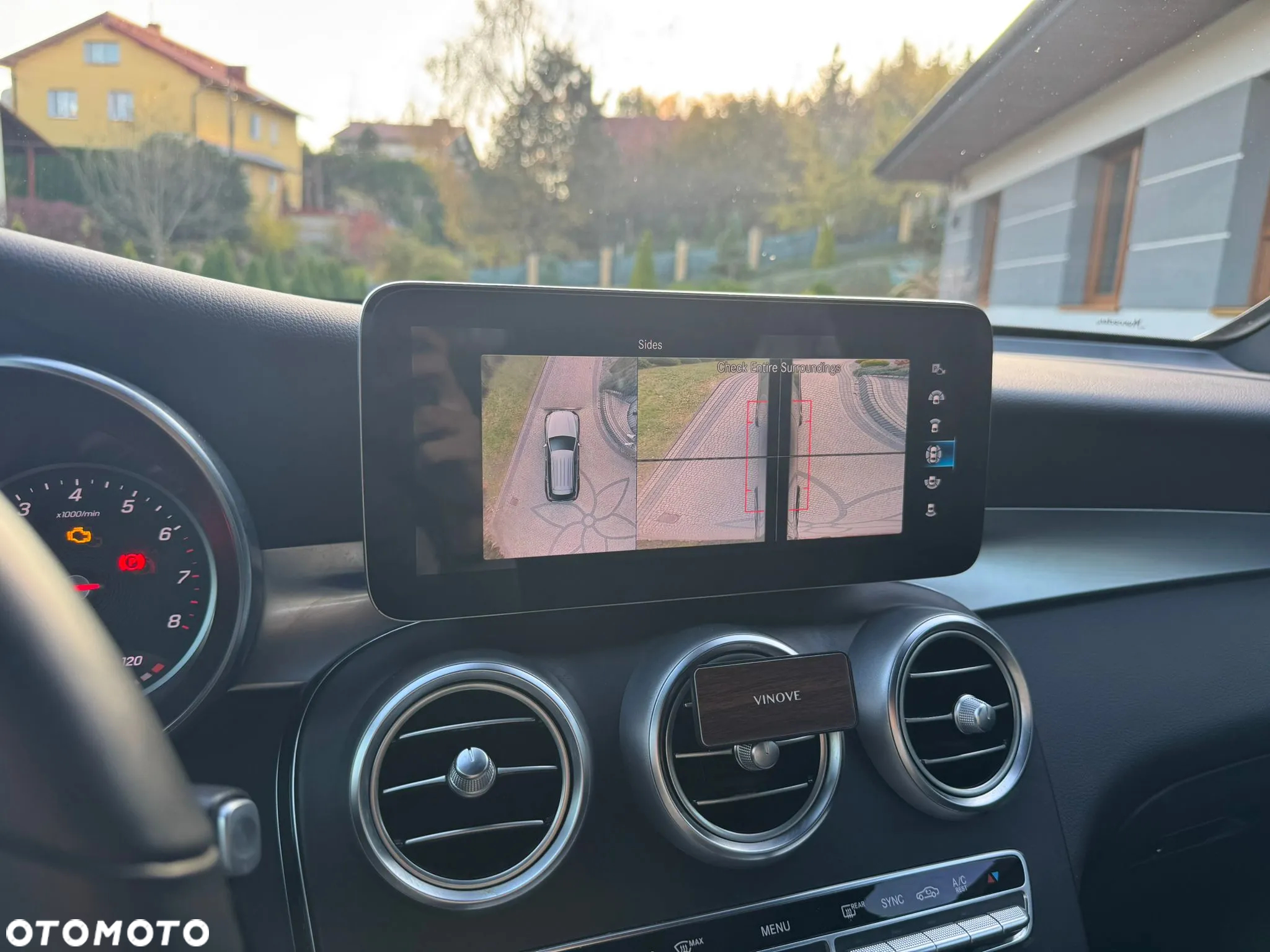 Mercedes-Benz GLC 300 Coupe 4Matic 9G-TRONIC - 24