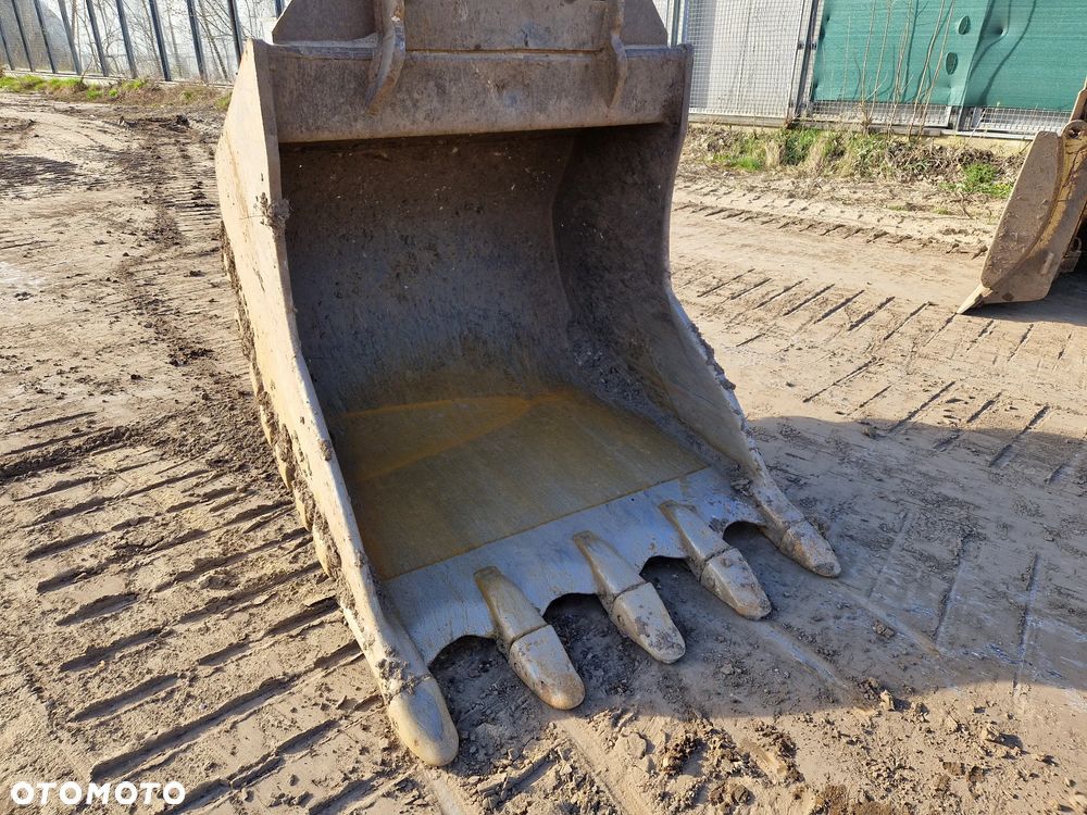 Caterpillar 329EL - 25