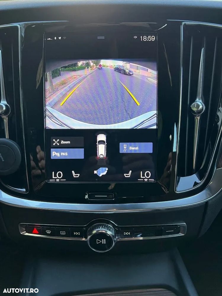 Volvo V60 T4 Momentum - 19