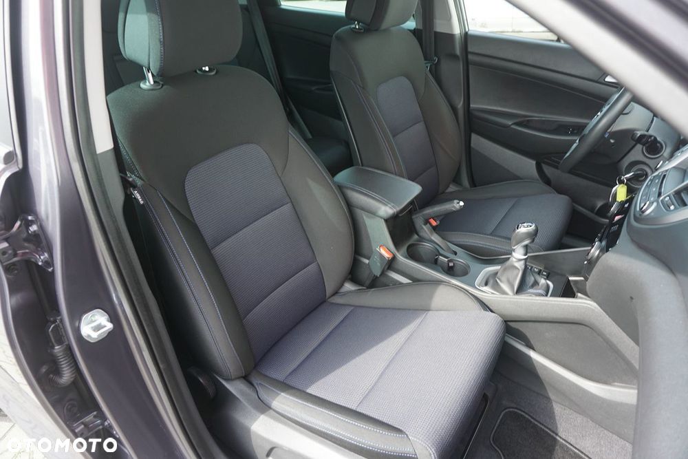 Hyundai Tucson 1.7 CRDI BlueDrive Comfort 2WD - 21