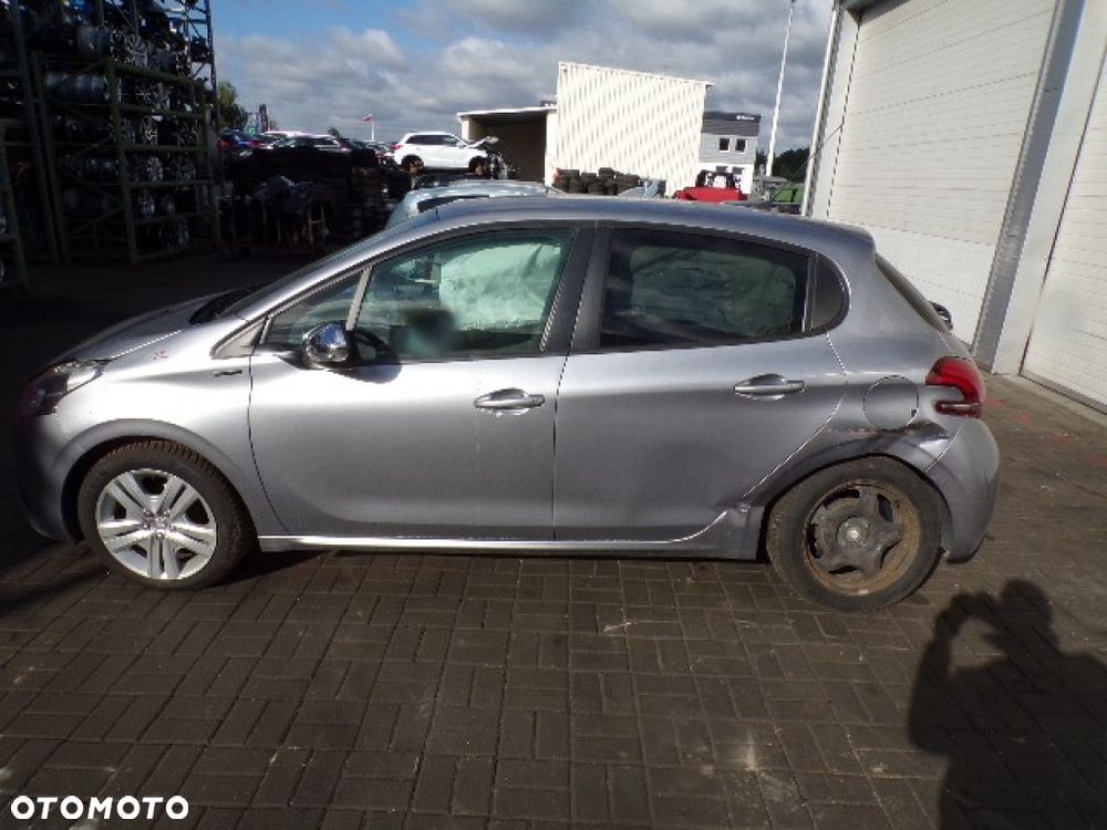 Części - Peugeot 208 1 I 1.2 PureTech 82 KM 5D HB LIFT 19R - 1