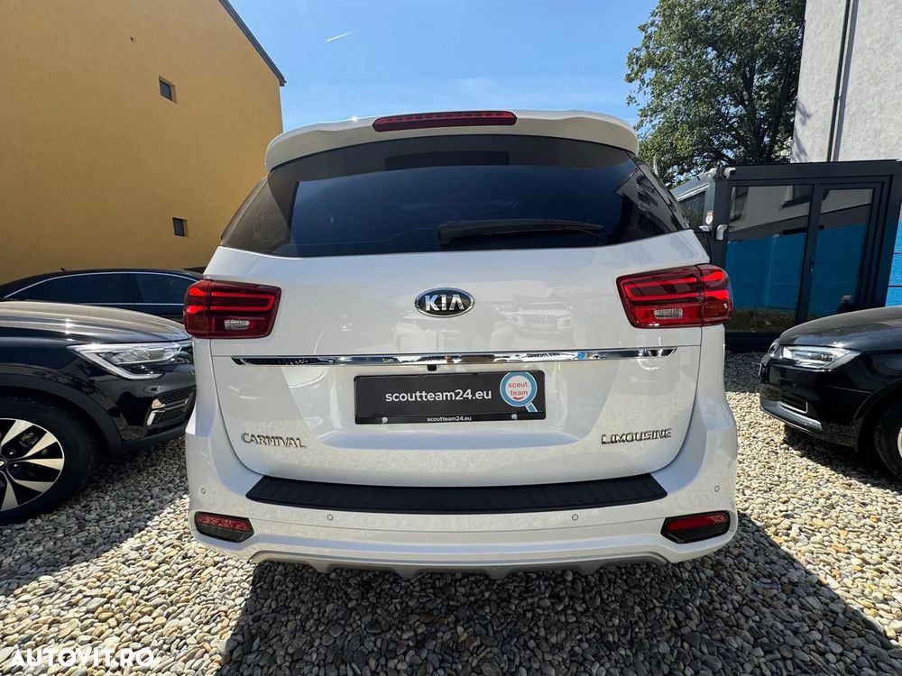 Kia Carnival - 7