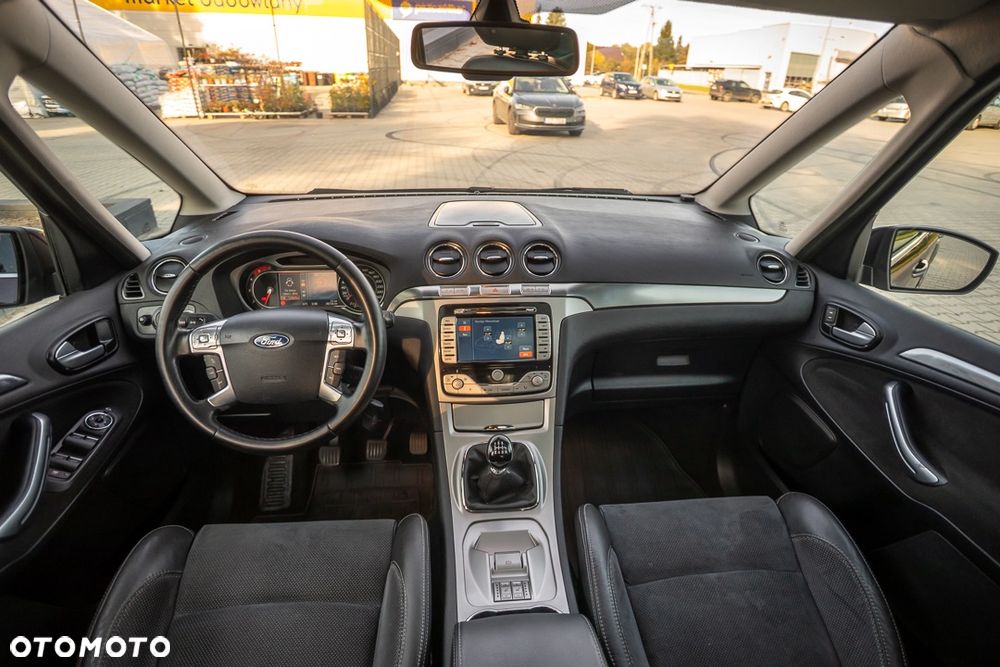 Ford Galaxy 2.2 TDCi Platinium X (Titanium) - 16