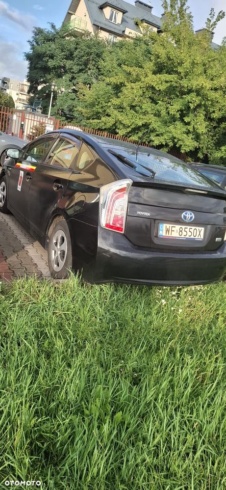 Toyota Prius 1.8 HSD Premium - 3
