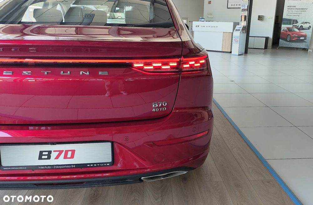 Bestune B70 - 12