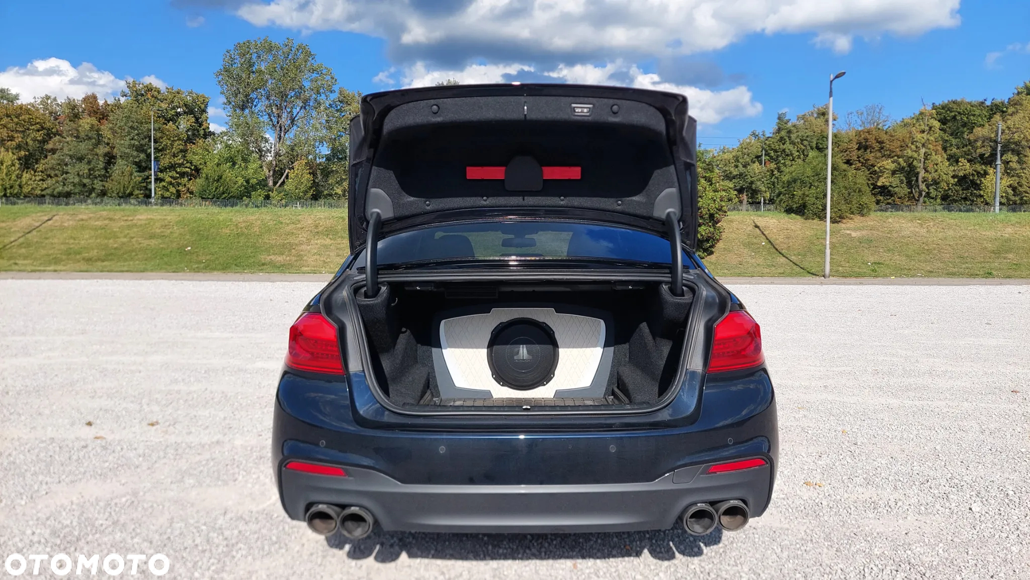 BMW Seria 5 M550i xDrive sport - 4