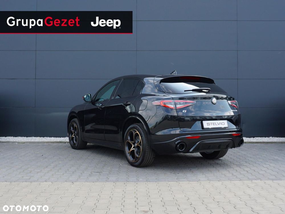 Alfa Romeo Stelvio - 3