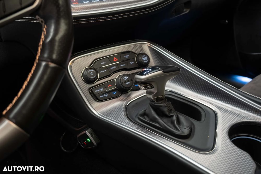 Dodge Challenger Automatik SRT Hellcat - 26